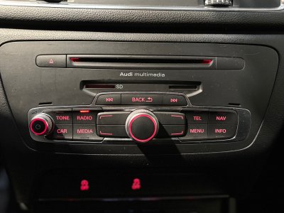 Audi Q3 20 TDI 140 ch S line ( 1&egrave;re main )   - 17