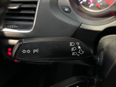 Audi Q3 20 TDI 140 ch S line ( 1&egrave;re main )   - 27