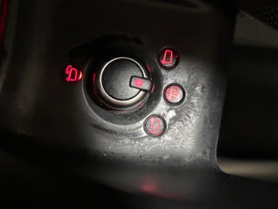 Audi Q3 20 TDI 140 ch S line ( 1&egrave;re main )   - 32