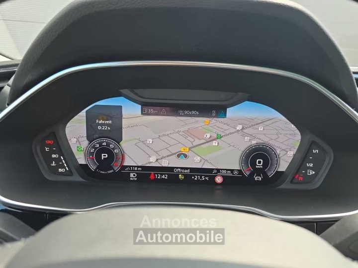 Audi Q3 35 TFSI S line LED PANO STANDHZG 18" - 17