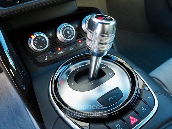 Audi R8 V10 52 FSI 525cv S-Tronic QUATTRO - 9