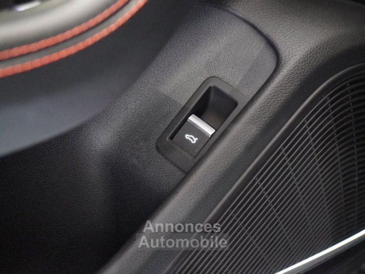 Audi RS4 AVANT V6 Biturbo 450 ch Quattro / ENTRETIEN / PACK CARBONE/FULL OPTIONS - 31