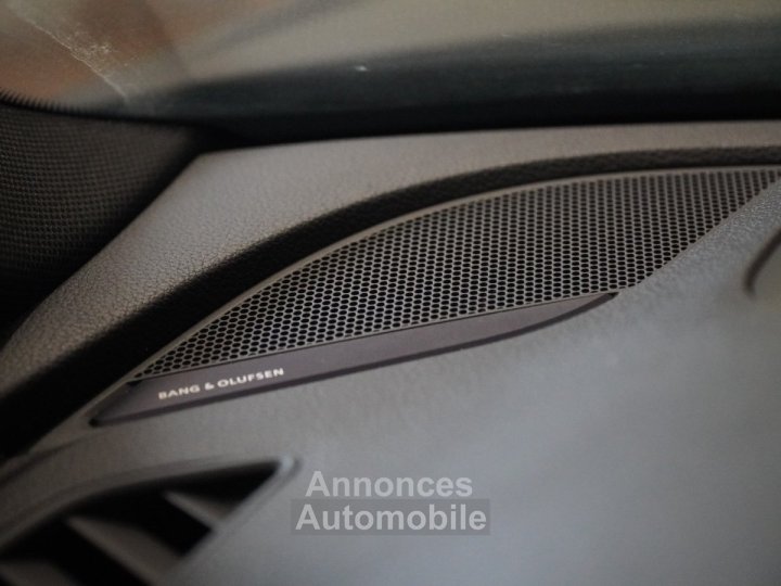 Audi RS4 AVANT V6 Biturbo 450 ch Quattro / ENTRETIEN / PACK CARBONE/FULL OPTIONS - 44