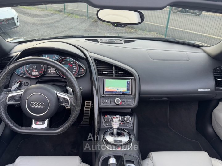 Audi R8 52 V10 FSI 525 CV S-TRONIC QUATTRO SPYDER - 21