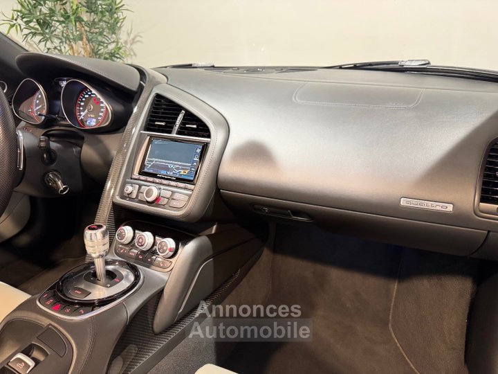 Audi R8 52 V10 FSI 525 CV S-TRONIC QUATTRO SPYDER - 27