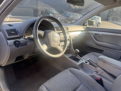 Audi A4 III (B7) 19 TDI 116 Ambition   - 7