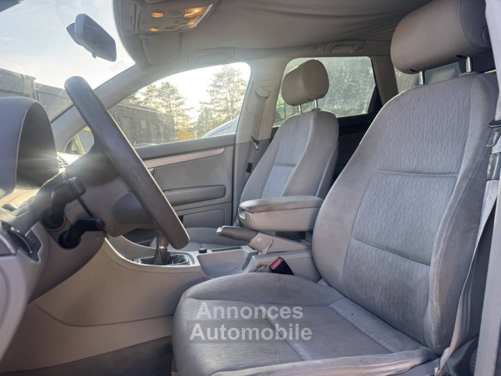 Audi A4 III (B7) 19 TDI 116 Ambition - 8