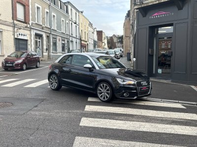 Audi A1 16 TDI 105 Ambition / TOIT OUVRANT / GPS   - 2