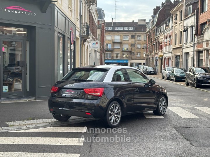 Audi A1 16 TDI 105 Ambition / TOIT OUVRANT / GPS - 4