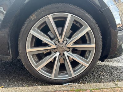 Audi A1 16 TDI 105 Ambition / TOIT OUVRANT / GPS   - 13