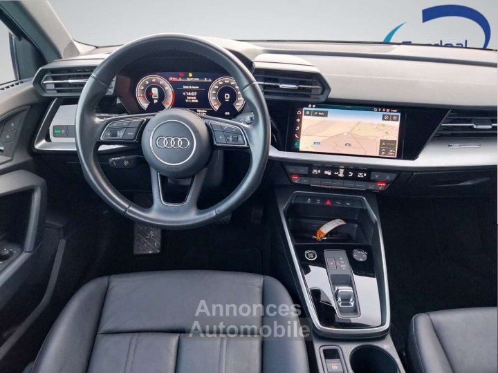 Audi A3 S line tronic-CUIR-GPS-CARPLAY-GARANTIE12MOIS - 13