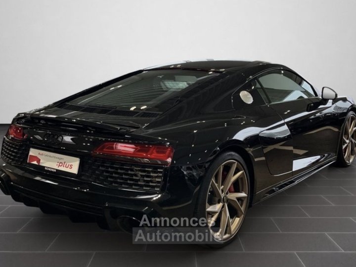 Audi R8 52 V10 RWD - 2
