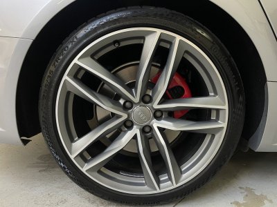 Audi A6 Avant (4) 30 BiTDI 326 Quattro tiptro Comp&eacute;tition   - 45