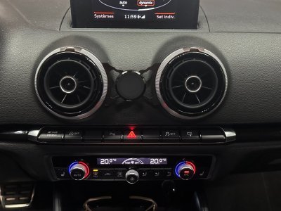 Audi RS3 SPORTBACK 25 TFSI 367 ch Quattro S tronic 7 / Radar / Si&egrave;ges chauffants / 100 % d?origine   - 26