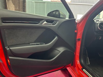 Audi RS3 SPORTBACK 25 TFSI 367 ch Quattro S tronic 7 / Radar / Si&egrave;ges chauffants / 100 % d?origine   - 31