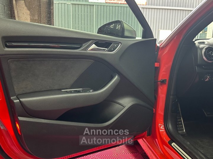 Audi RS3 SPORTBACK 25 TFSI 367 ch Quattro S tronic 7 / Radar / Si&egrave;ges chauffants / 100 % d?origine - 31