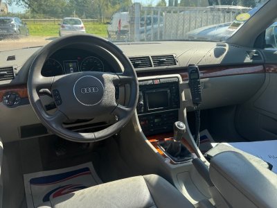 Audi A4 30i V6 Pack Quattro   - 9