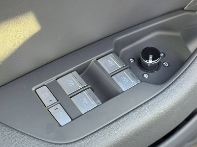 Audi A6 AVANT Avant 50 TFSIe 299 ch S tronic 7 Quattro S line   - 33