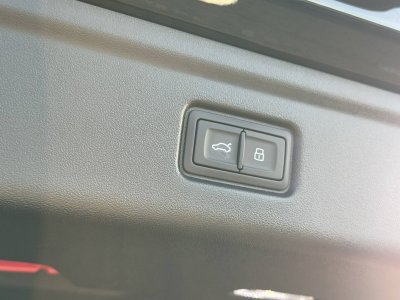 Audi A6 E-TRON AVANT e-tron Avant Performance 367 ch S line   - 36