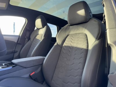 Audi A6 E-TRON AVANT e-tron Avant Performance 367 ch S line   - 48