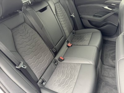 Audi A6 E-TRON AVANT e-tron Avant Performance 367 ch S line   - 8