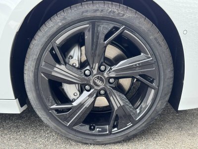 Audi A6 E-TRON AVANT e-tron Avant Performance 367 ch S line   - 61