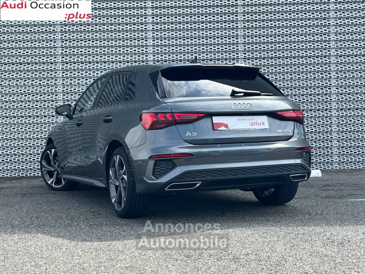 Audi A3 Sportback 35 TFSI Mild Hybrid 150 S tronic 7 S Line - 4