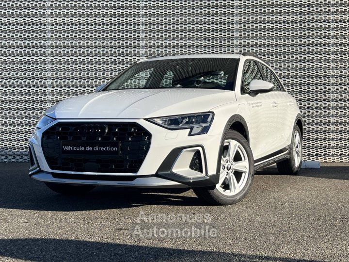 Audi A3 ALLSTREET Allstreet TFSI e Hybride rechargeable 204 S tronic 6 Design - 1