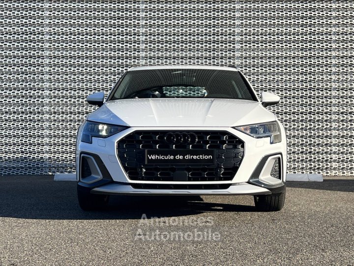 Audi A3 ALLSTREET Allstreet TFSI e Hybride rechargeable 204 S tronic 6 Design - 2