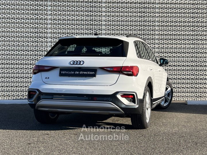 Audi A3 ALLSTREET Allstreet TFSI e Hybride rechargeable 204 S tronic 6 Design - 8