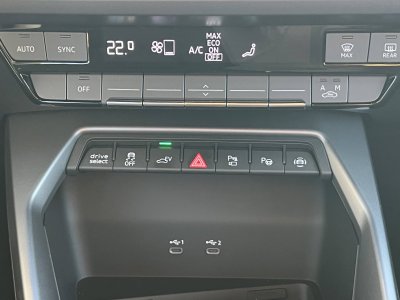 Audi A3 ALLSTREET Allstreet TFSI e Hybride rechargeable 204 S tronic 6 Design   - 21