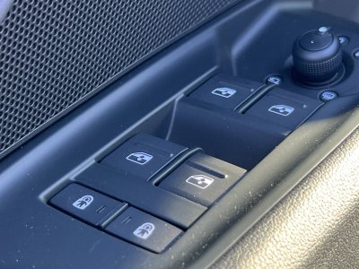 Audi A3 ALLSTREET Allstreet TFSI e Hybride rechargeable 204 S tronic 6 Design   - 29