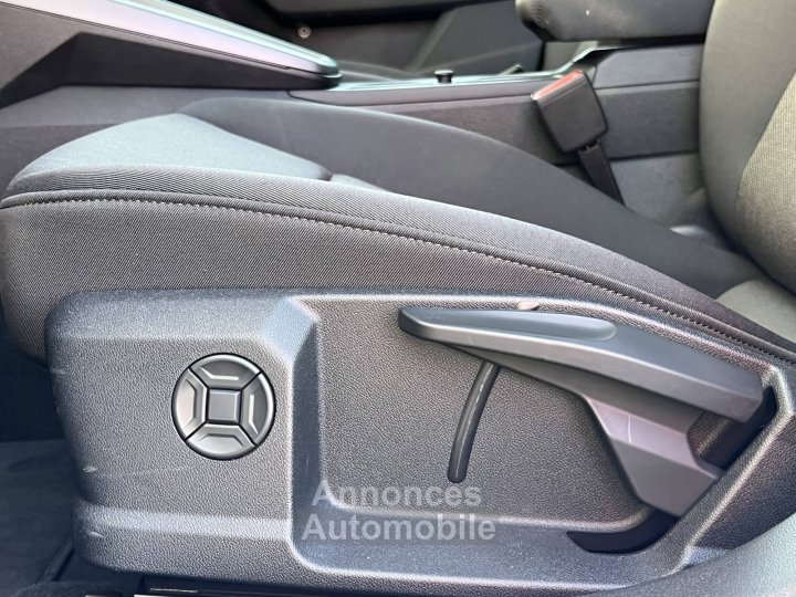 Audi A3 ALLSTREET Allstreet TFSI e Hybride rechargeable 204 S tronic 6 Design - 32