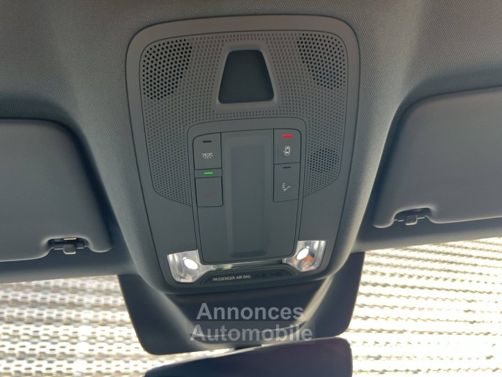 Audi A3 ALLSTREET Allstreet TFSI e Hybride rechargeable 204 S tronic 6 Design - 38