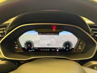 Audi Q3 SPORTBACK 45 TFSIE 245 CV DESIGN S TRONIC   - 13