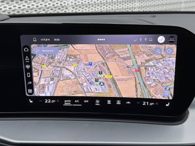 Audi Q3 HYBRIDE e-hybrid 272 ch S tronic 6 Design   - 13