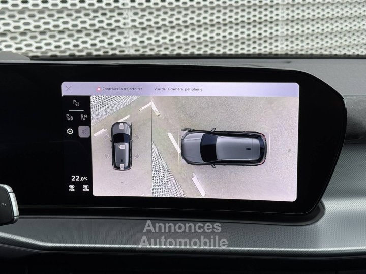 Audi Q3 HYBRIDE e-hybrid 272 ch S tronic 6 Design - 28