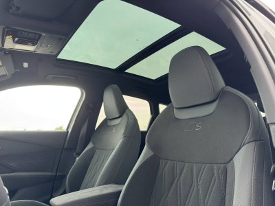 Audi Q3 HYBRIDE e-hybrid 272 ch S tronic 6 Design   - 38