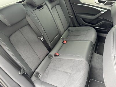 Audi A6 AVANT Avant 55 TFSIe 367 ch S tronic 7 Quattro Competition   - 12