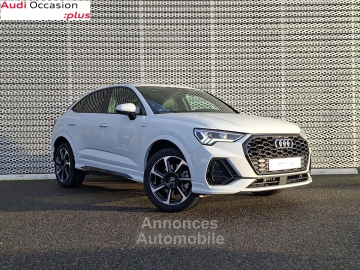 Audi Q3 Sportback 45 TFSIe 245 ch S tronic 6 S line - 3