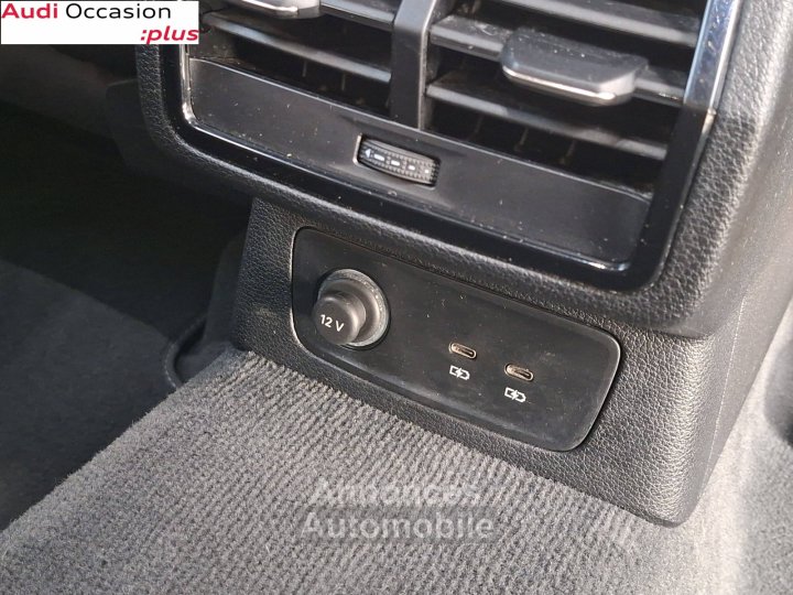 Audi Q3 Sportback 45 TFSIe 245 ch S tronic 6 S line - 11