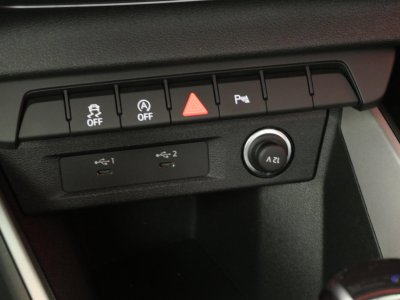 Audi A1 Sportback 30 TFSI 116 ch S tronic 7 Design   - 3