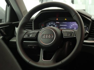 Audi A1 Sportback 30 TFSI 116 ch S tronic 7 Design   - 4