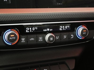 Audi A1 Sportback 30 TFSI 116 ch S tronic 7 Design   - 5