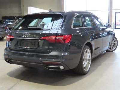 Audi A4 30TDi Avant STRONIC   - 3