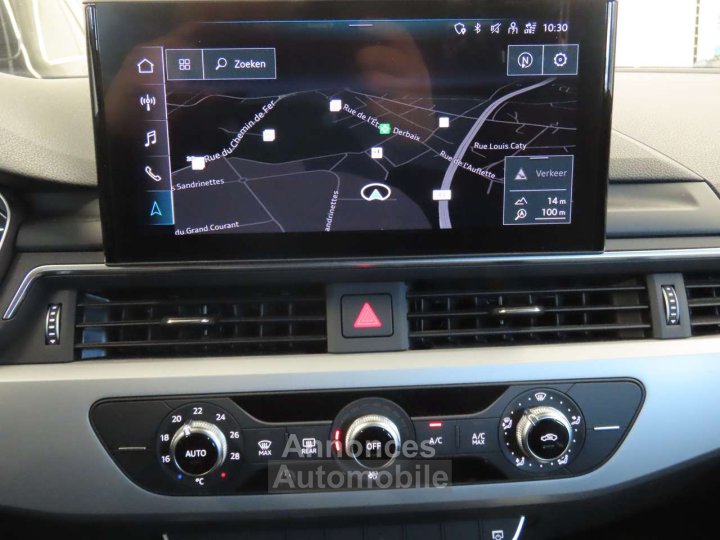 Audi A4 30TDi Avant STRONIC - 10