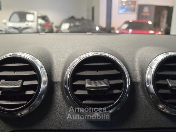 Audi TT coupe 20 tfsi 200ch s-tronic bva %2B entretien dsg ok - 25