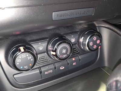 Audi TT coupe 20 tfsi 200ch s-tronic bva %2B entretien dsg ok - 26