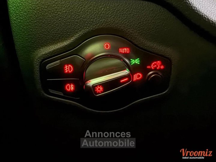 Audi Q5 20 TDI 190 cv BUSINESS LINE S-TRONIC 7 I ATTELAGE - 19