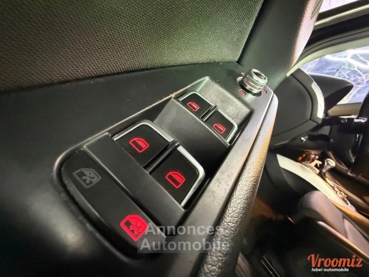 Audi Q5 20 TDI 190 cv BUSINESS LINE S-TRONIC 7 I ATTELAGE - 34